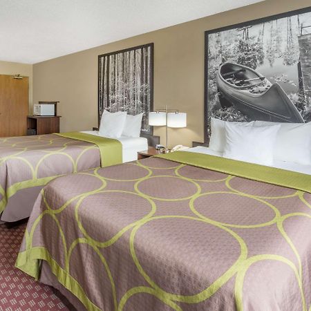 Super 8 By Wyndham Hebron Lowell Area Esterno foto
