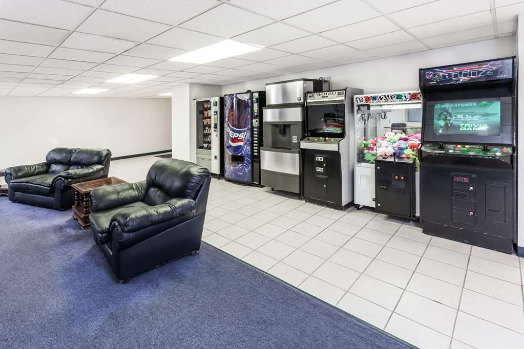 Super 8 By Wyndham Hebron Lowell Area Interno foto