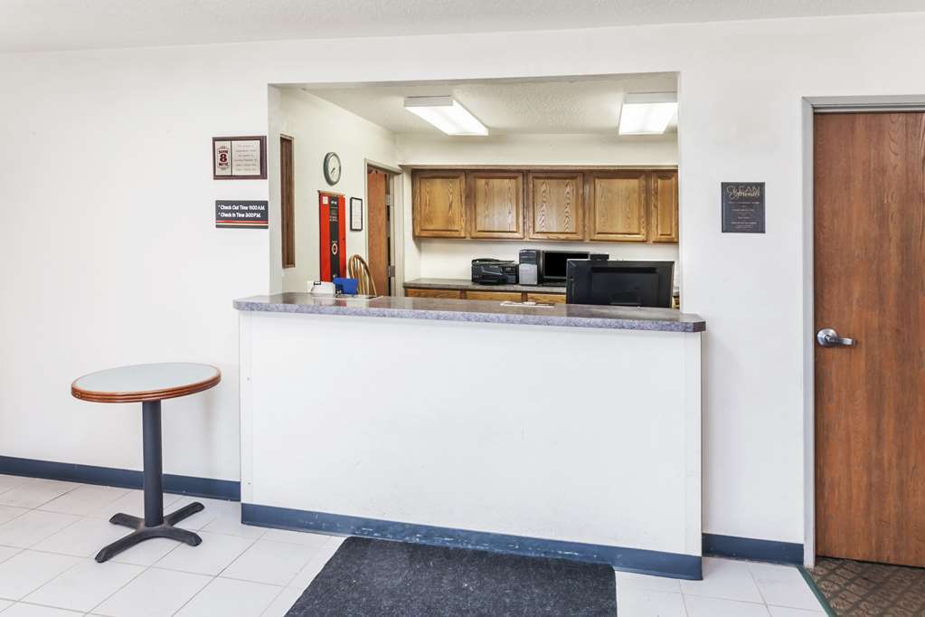 Super 8 By Wyndham Hebron Lowell Area Interno foto